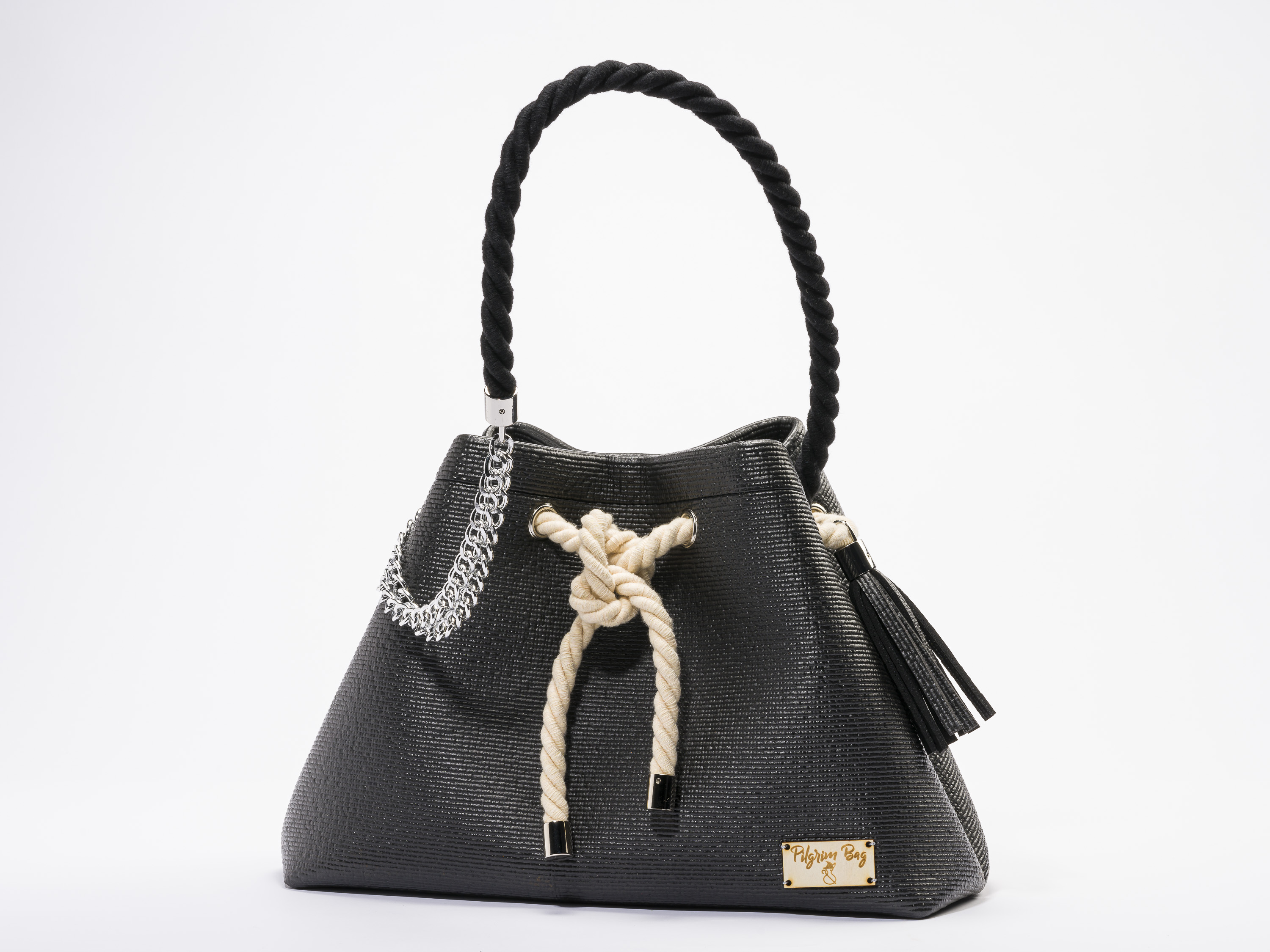 Cadeneta met&aacute;lica y cord&oacute;n